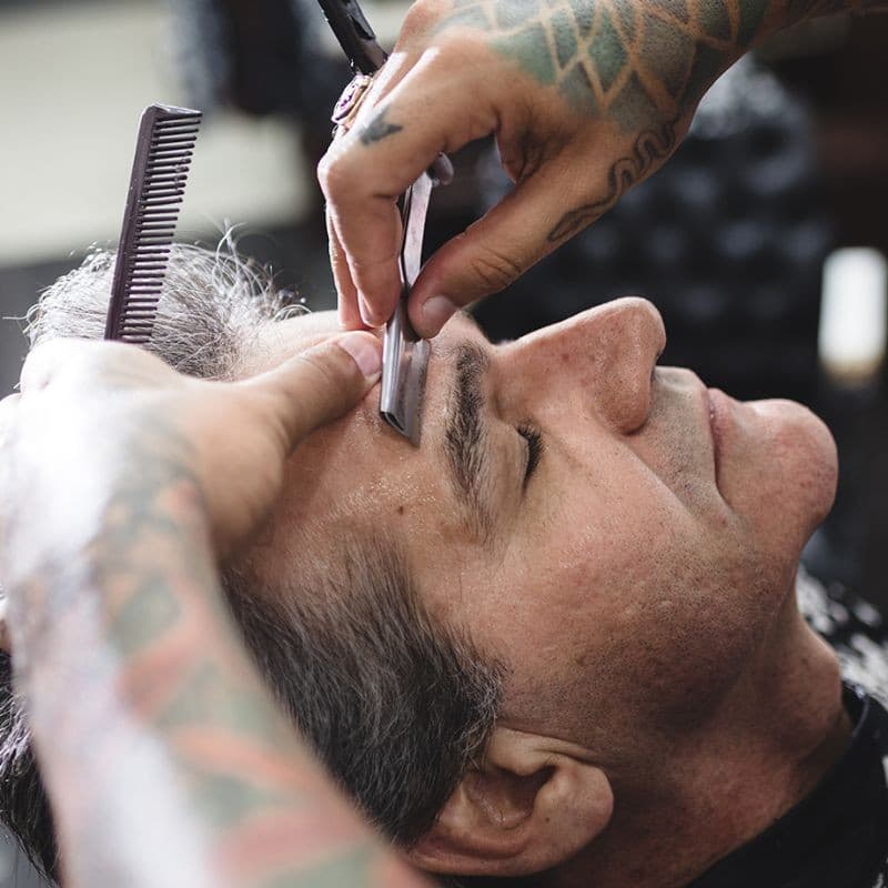 Cabelo e Sobrancelha